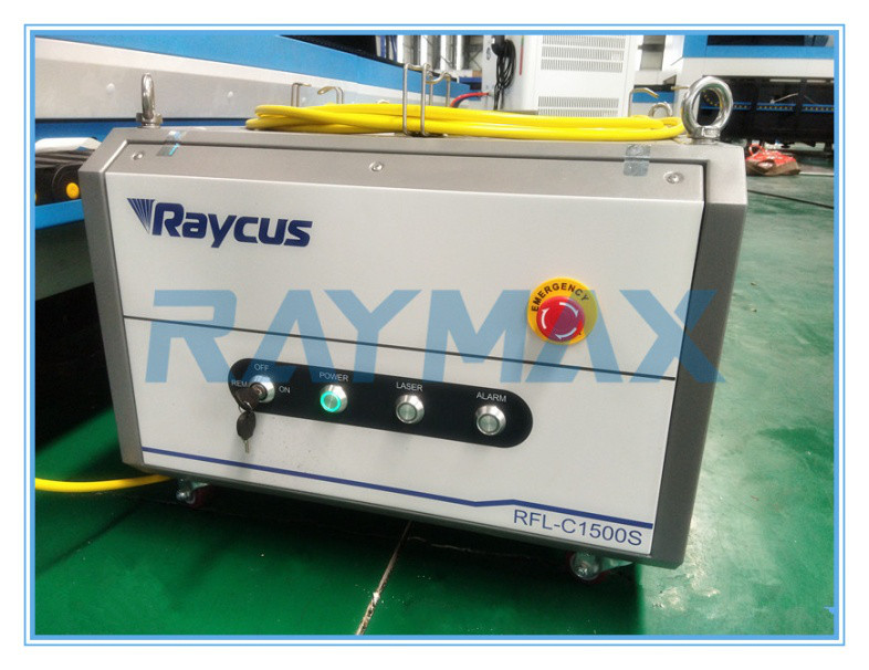 3015 Vláknový laserový řezací stroj na kov 2000w Raycus Laser Power